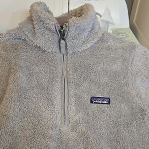 Patagonia Light Gray Sherpa Quarter-Zip Pullover